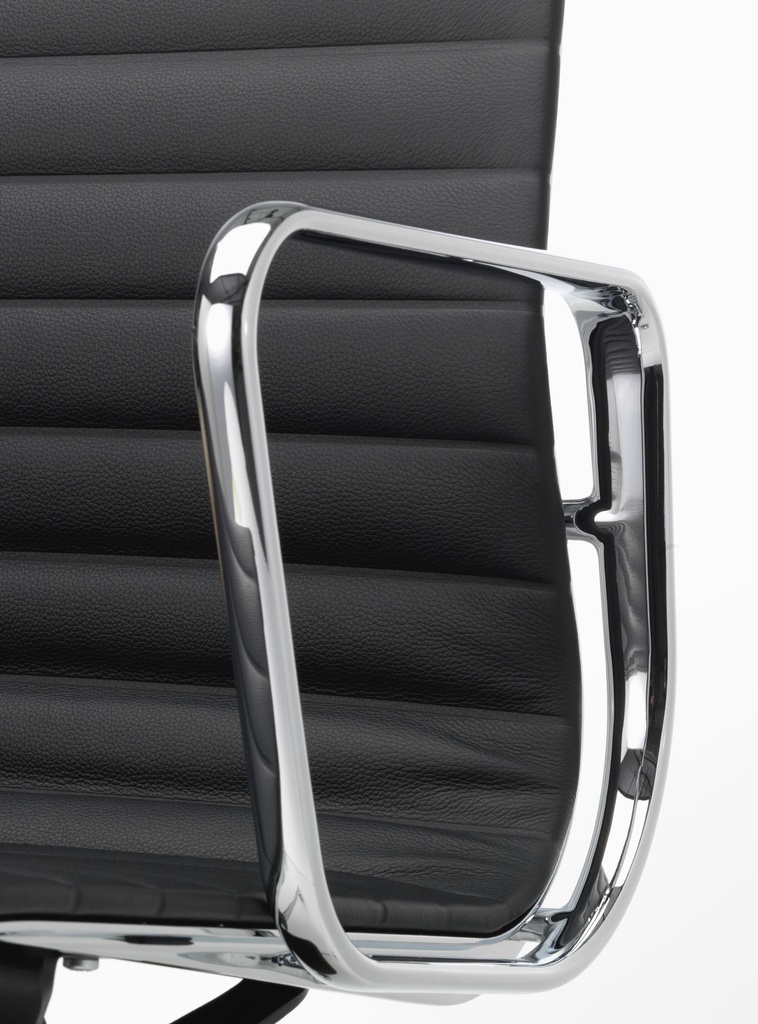 Aluminium chair EA 119 